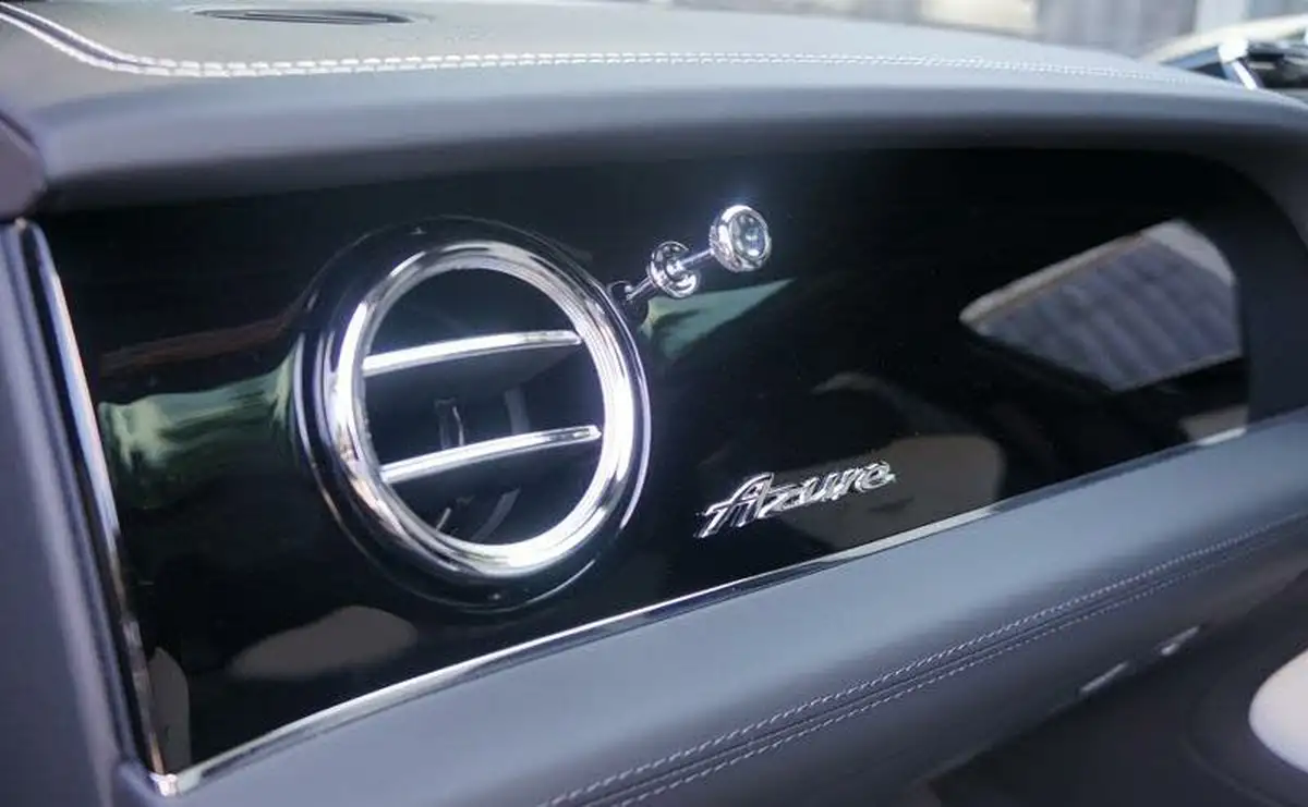 2024-bentley-bentayga-big-16