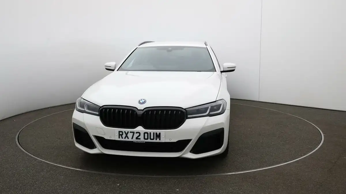 2022-bmw-5-series-20-530e-xdrive-m-sport-touring-5d-big-39