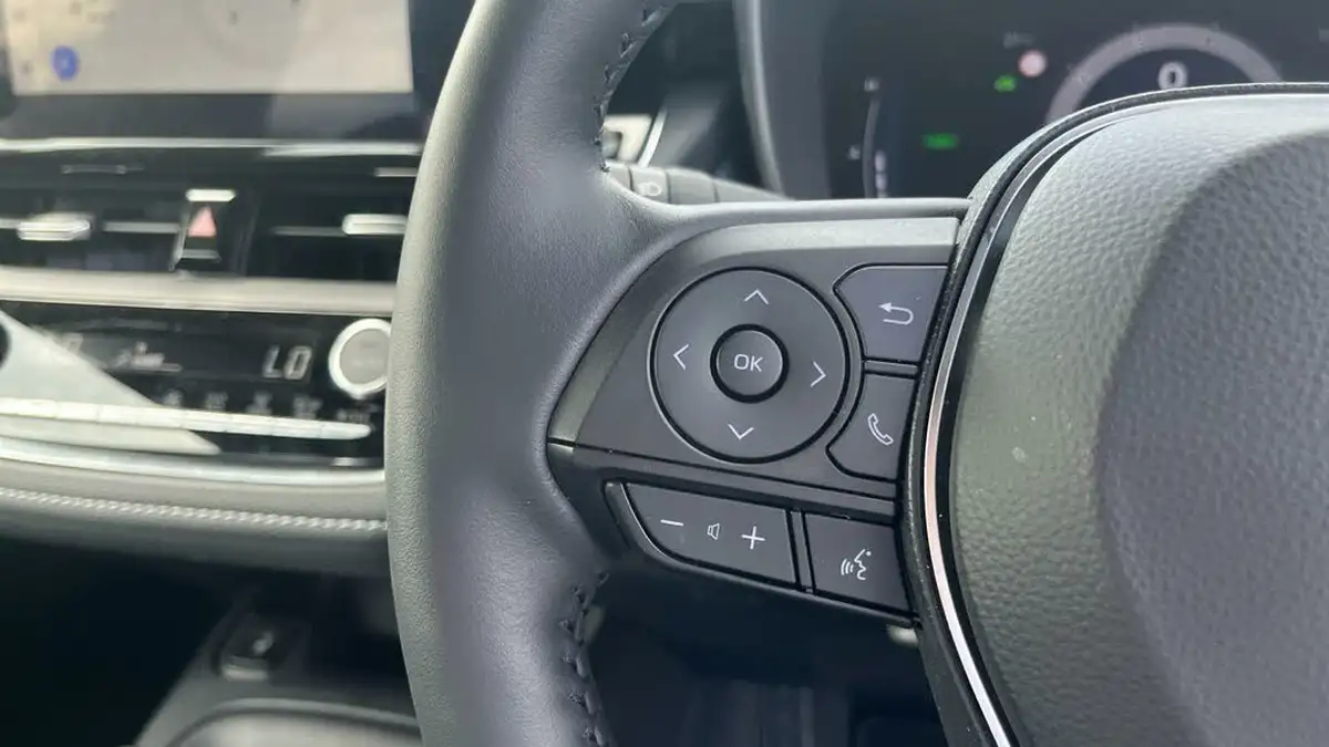 2024-suzuki-swace-18-motion-big-15