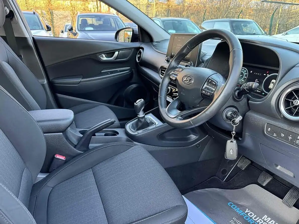2021-hyundai-kona-10-t-gdi-se-connect-big-16