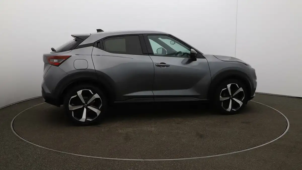2021-nissan-juke-10-dig-t-tekna-big-42