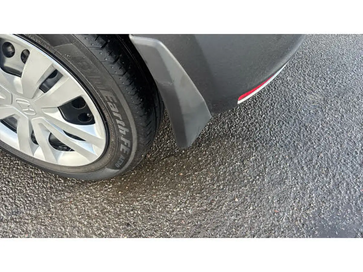 2022-honda-jazz-15-i-mmd-se-109ps-big-26