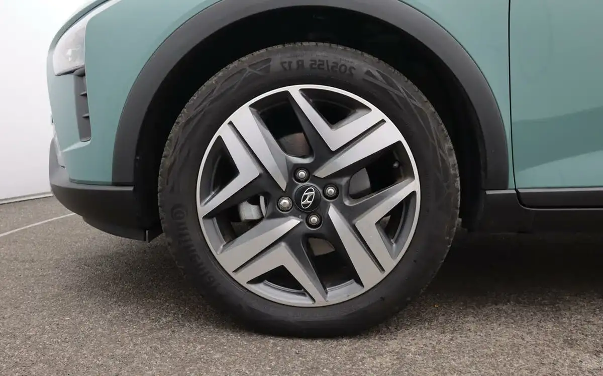 2022-hyundai-bayon-10-t-gdi-premium-100ps-dct-big-18