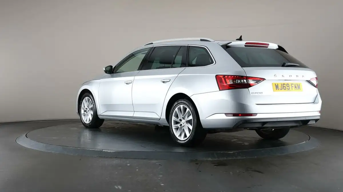 2019-skoda-superb-15-tsi-se-technology-estate-big-70