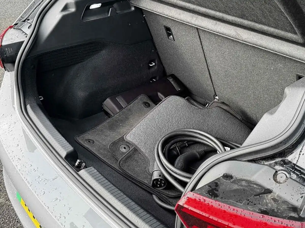 2021-volkswagen-id3-e-life-204ps-58kwh-pro-performance-big-18