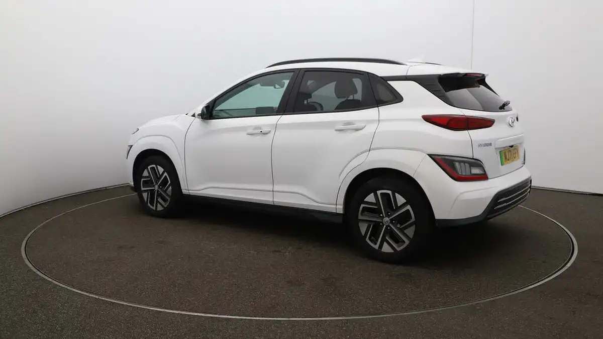2022-hyundai-kona-e-premium-204ps-64kwh-7kw-obc-big-26