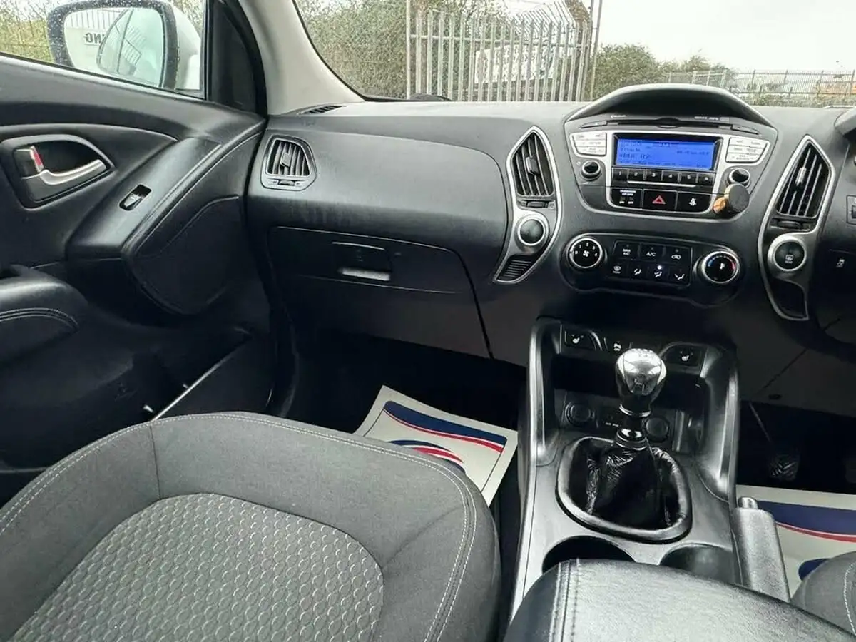 2011-hyundai-ix35-17td-style-big-25