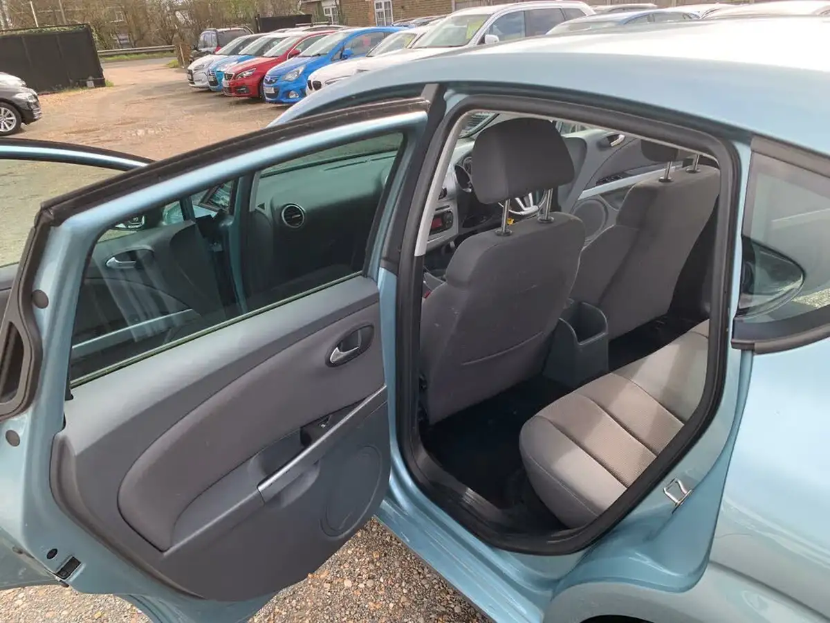 2009-seat-leon-20td-se-big-25