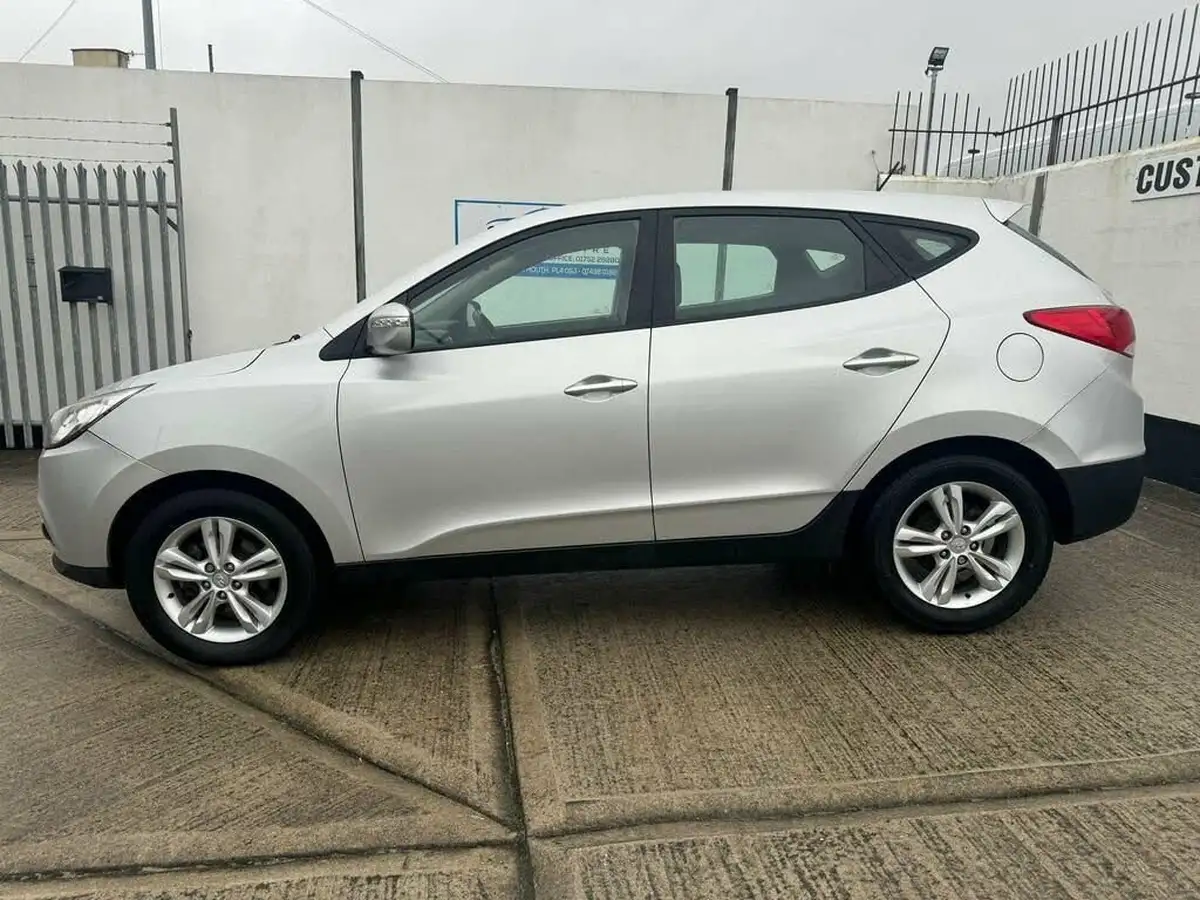 2011-hyundai-ix35-17td-style-big-1