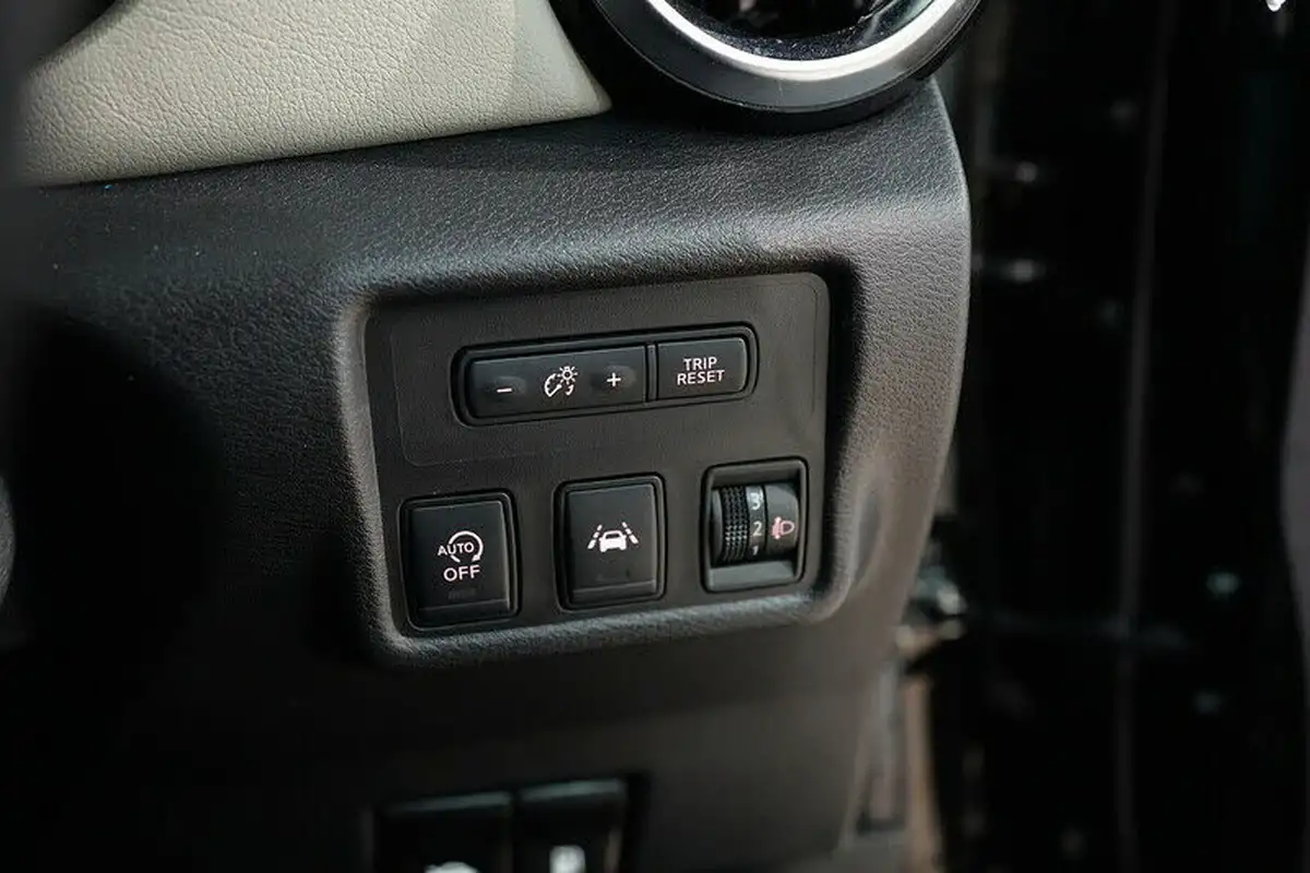 2022-nissan-micra-10-ig-t-tekna-cvt-big-21