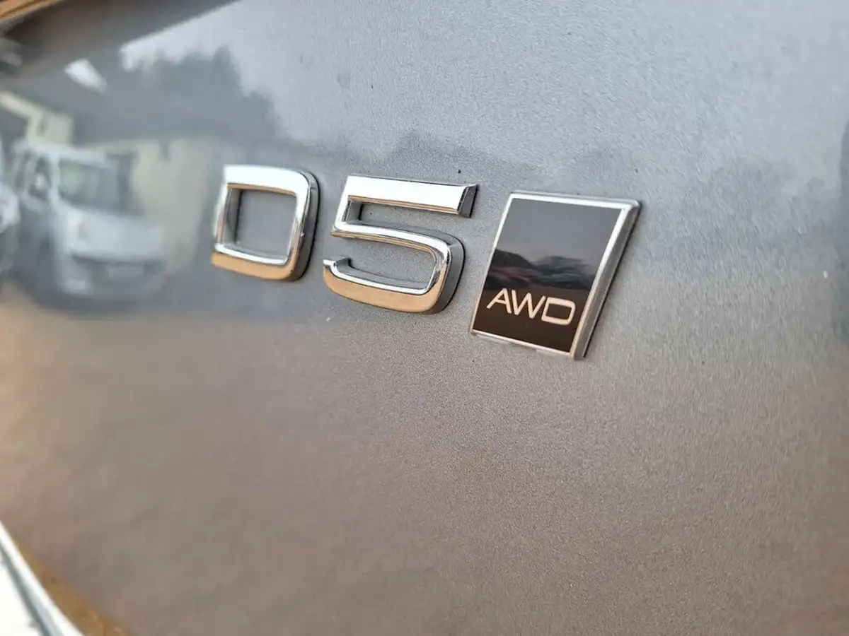 2016-volvo-xc90-20td-momentum-big-18