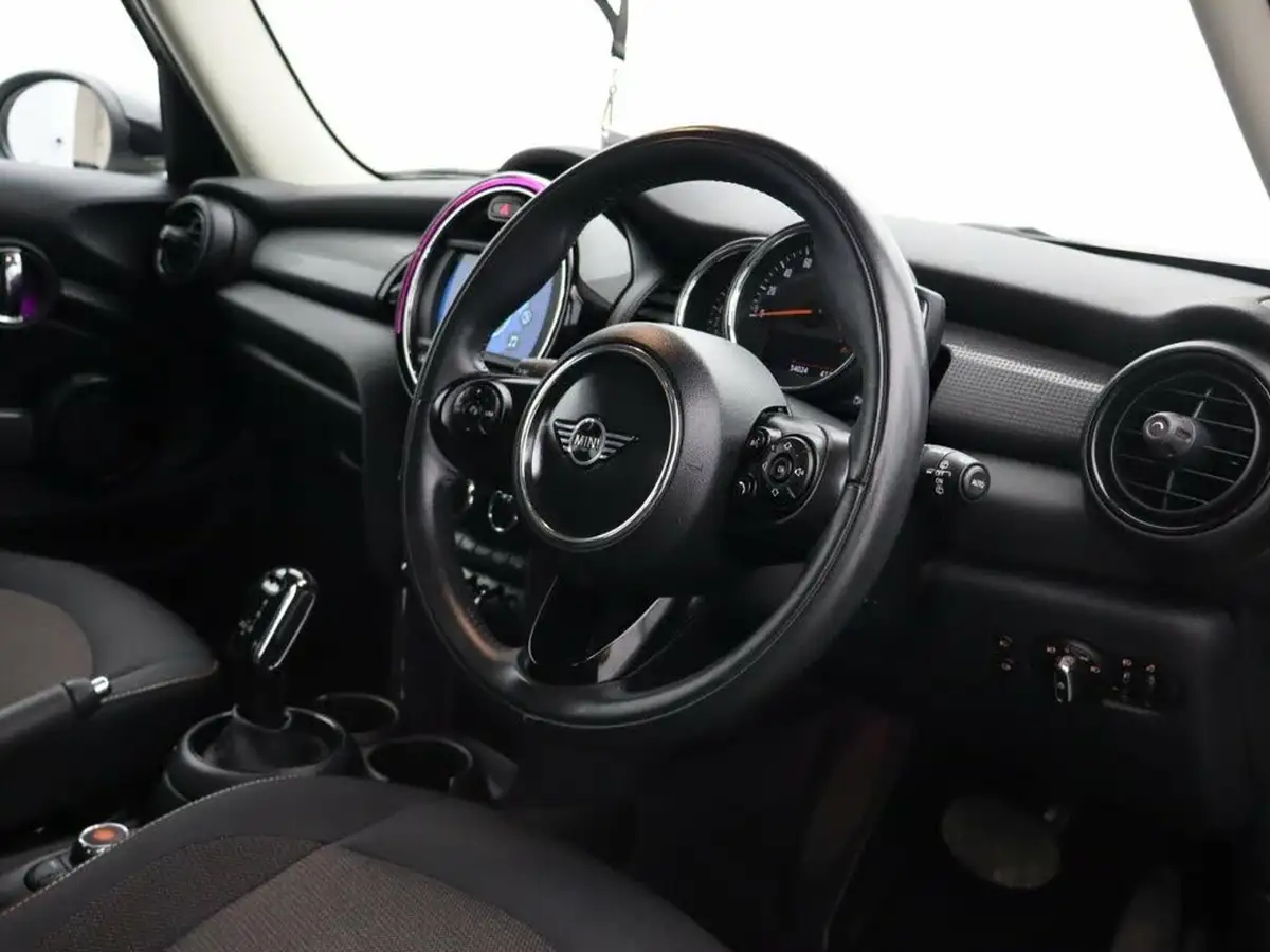 2020-mini-countryman-15-cooper-classic-auto-big-13