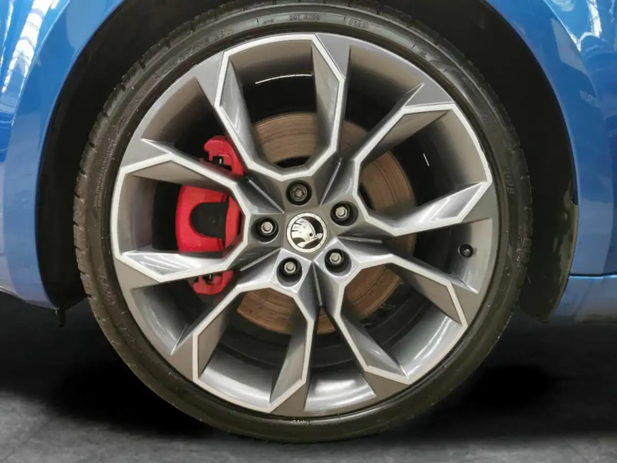 2016-skoda-octavia-20-tsi-vrs-hatchback-big-22