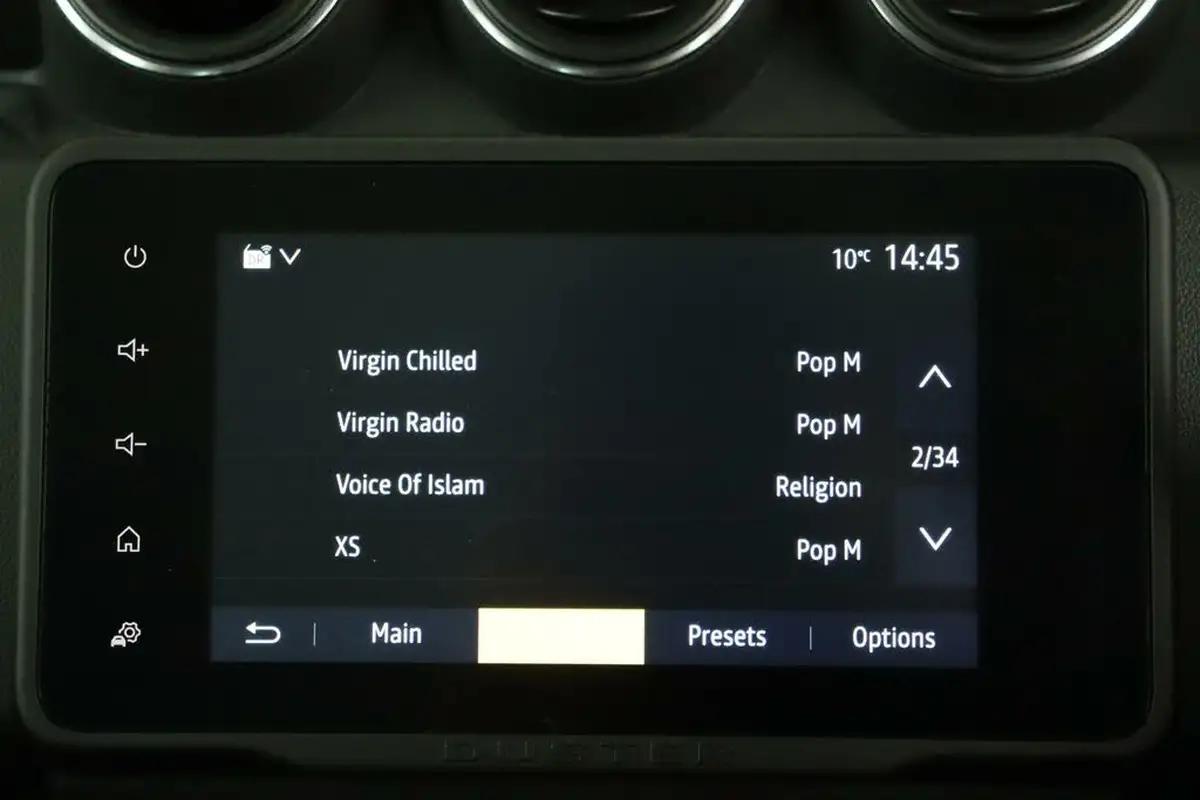 2022-dacia-duster-10-tce-comfort-90hpeu6d-4x2-window-van-big-24