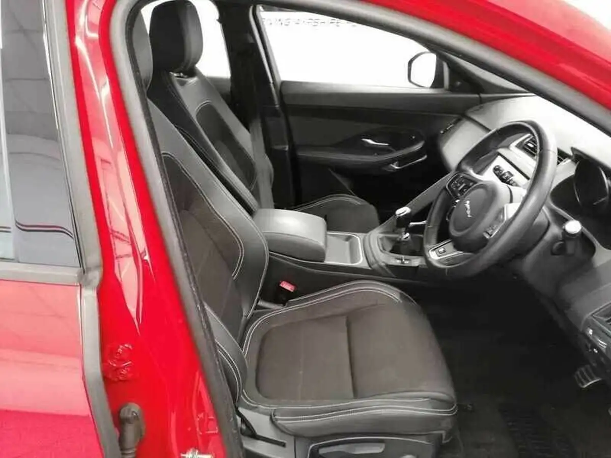 2019-jaguar-e-pace-20-i4d-r-dynamic-150ps-big-10