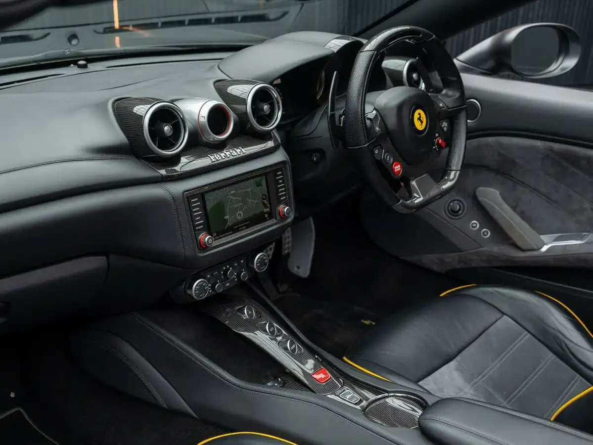 2016-ferrari-california-39-t-big-41