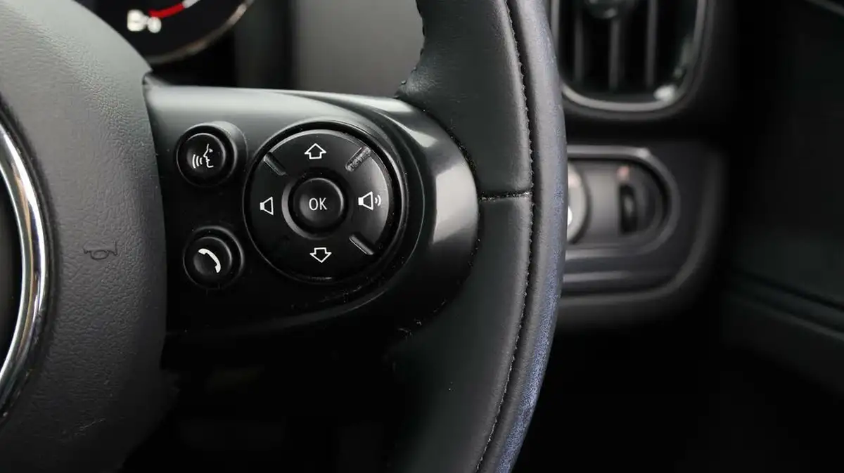 2021-mini-countryman-15-cooper-classic-all4-auto-big-21