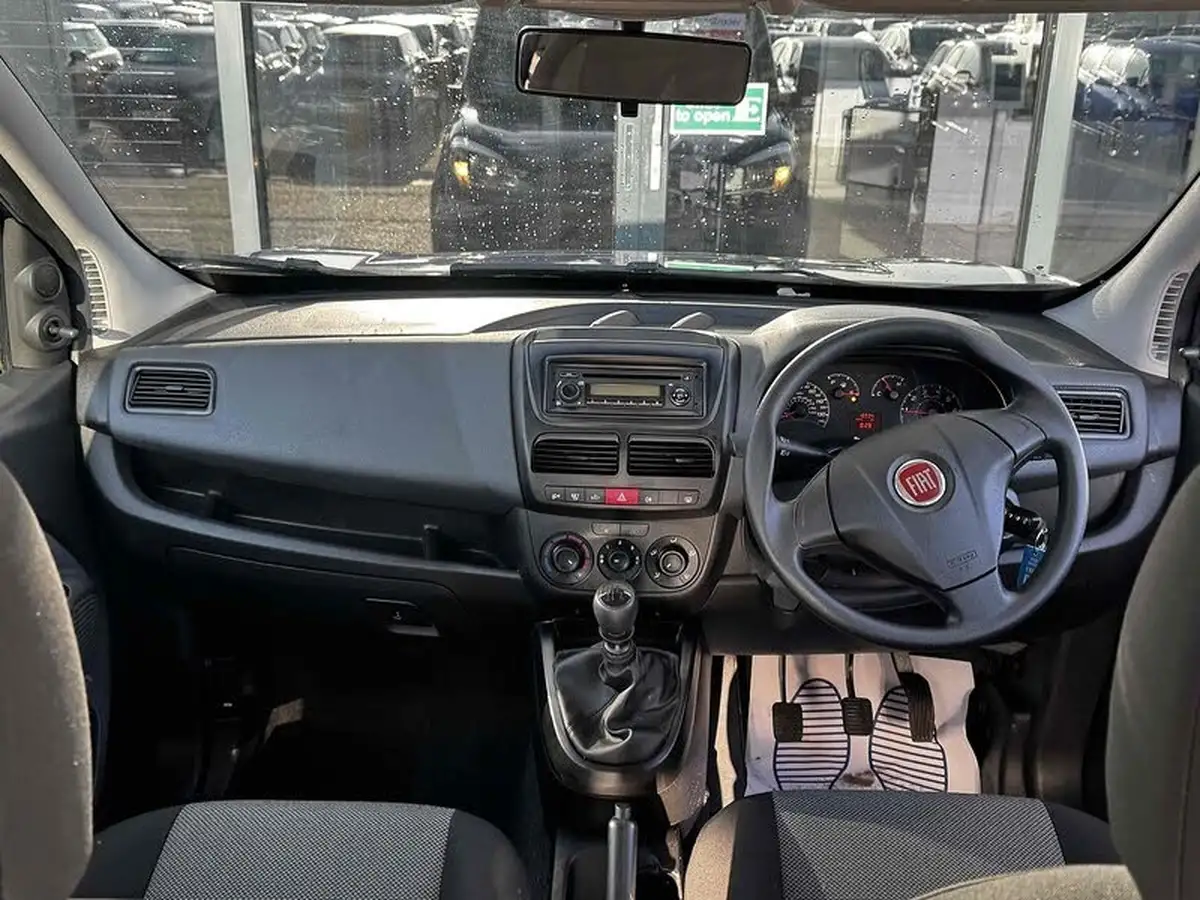 2017-fiat-doblo-14-pop-big-2