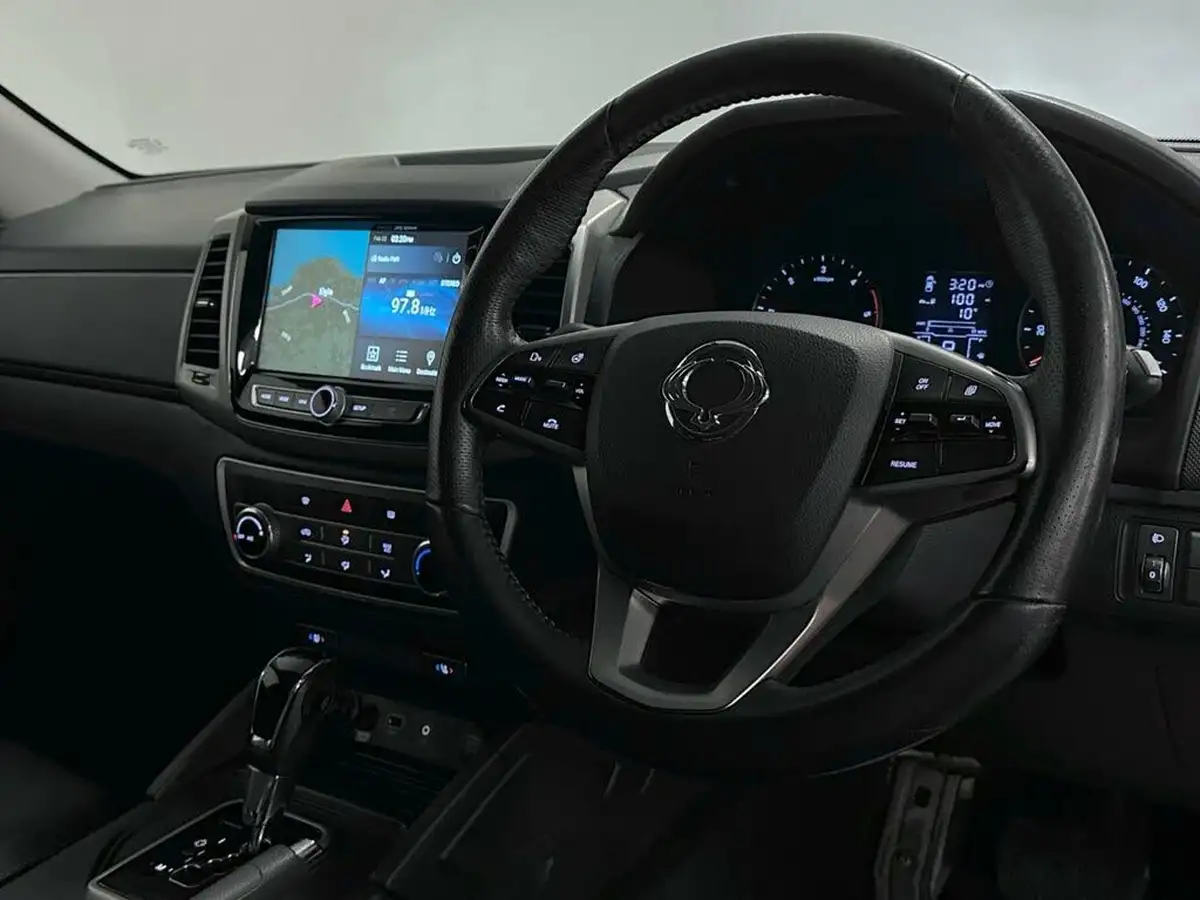 2018-kgm-ssangyong-musso-22td-rhino-big-24