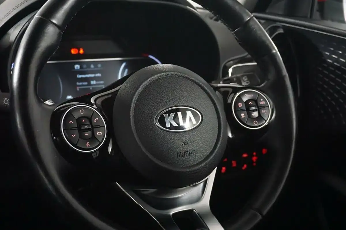 2021-kia-soul-ev-first-edition-big-16