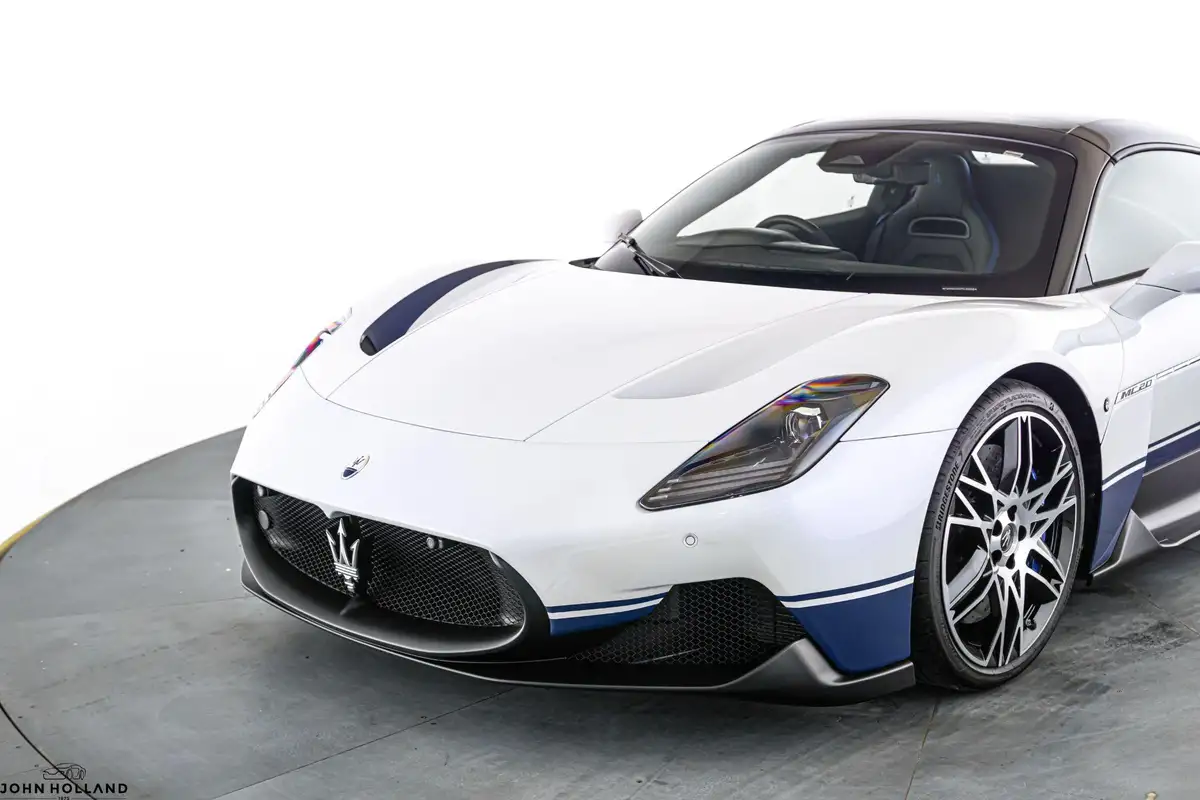 2023-maserati-mc20-30-no-trim-big-13