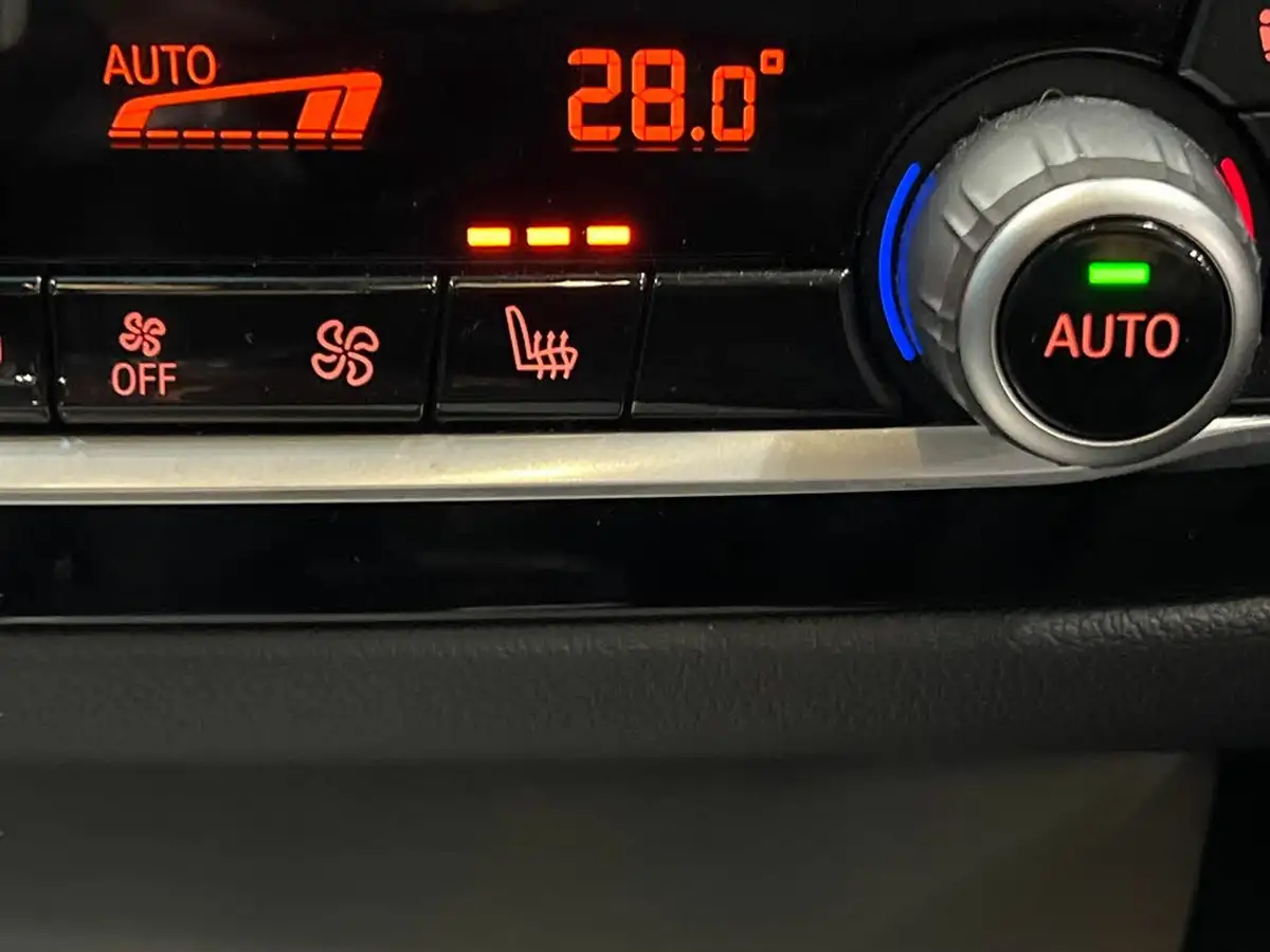 2018-bmw-5-series-20td-520d-se-188bhp-touring-5d-big-21