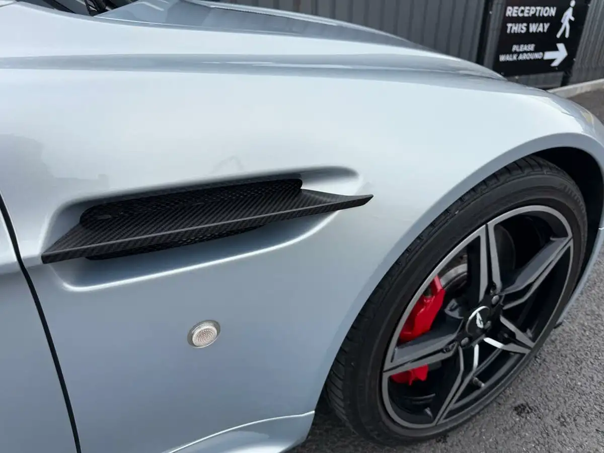 2017-aston-martin-vantage-47-v8-vantage-s-coupe-sportshift-ii-big-17