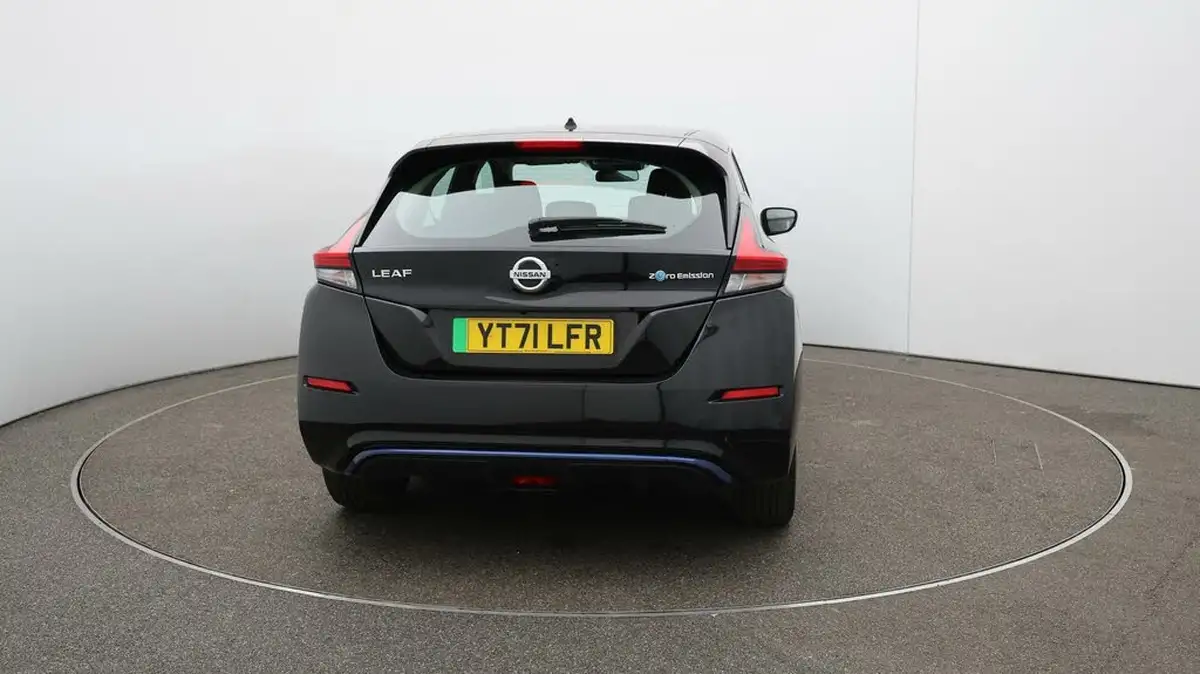 2021-nissan-leaf-e-acenta-big-55
