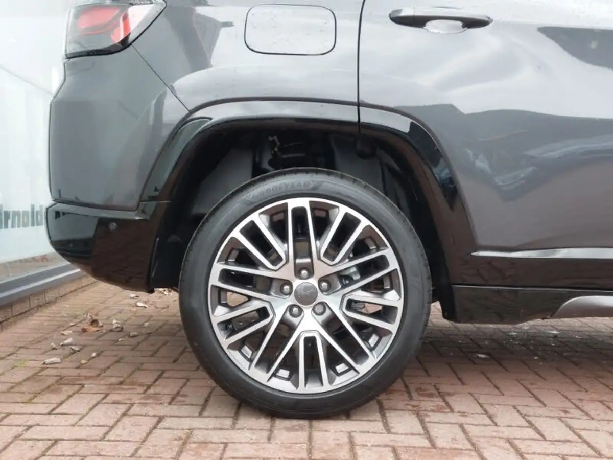 2024-jeep-compass-15-altitude-big-11