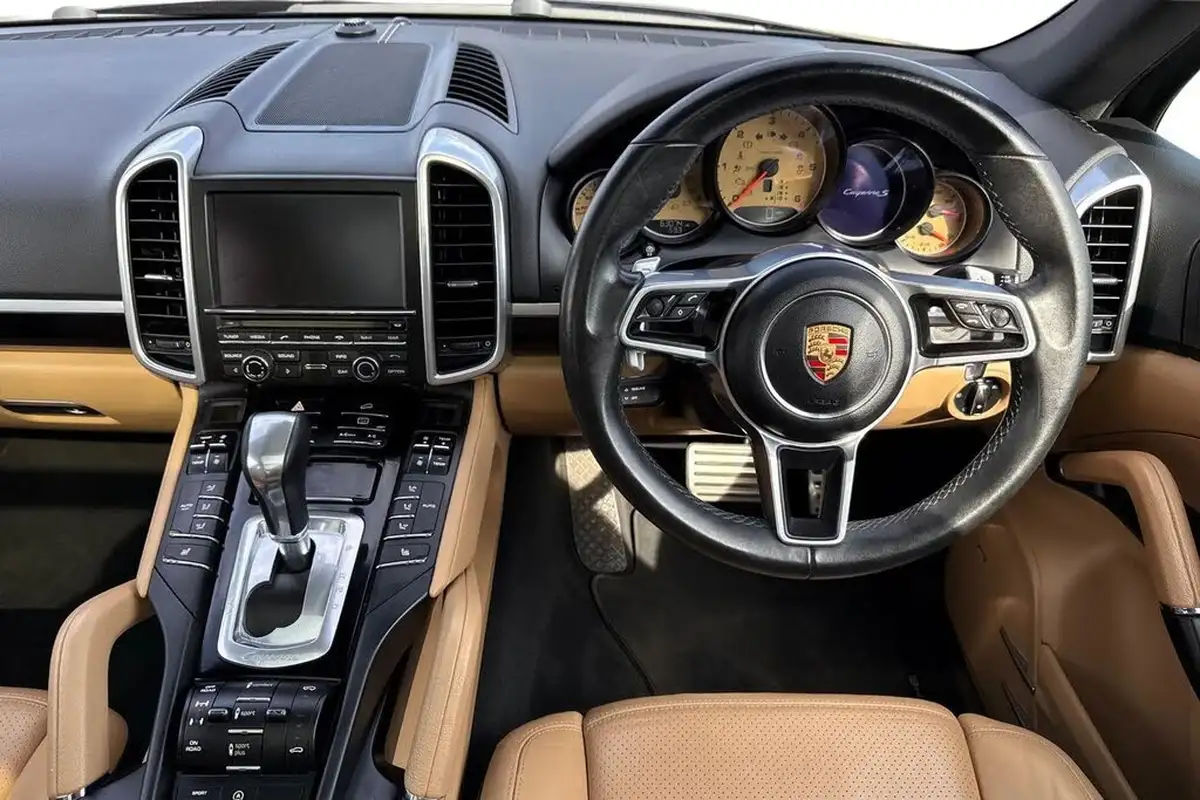 2015-porsche-cayenne-42td-s-big-11
