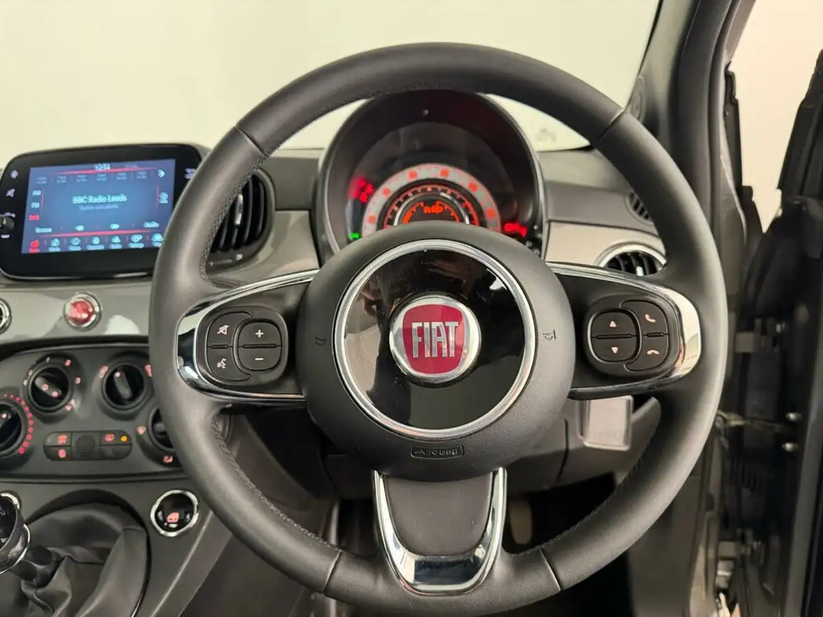 2022-fiat-500-10-dolcevita-big-15