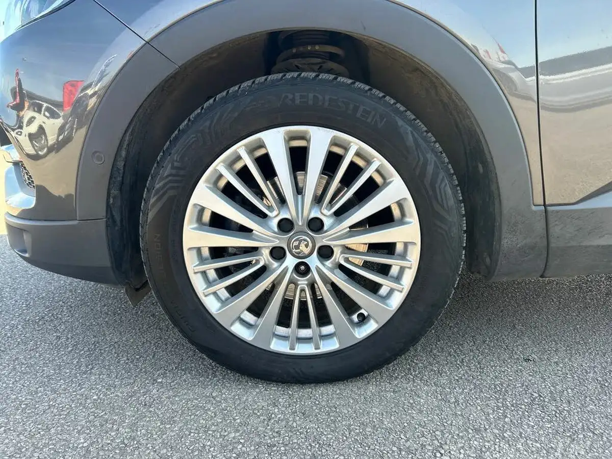 2020-vauxhall-grandland-x-12-sri-nav-big-14