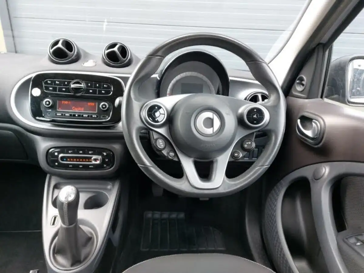 2016-smart-forfour-10-passion-70bhp-ss-big-6