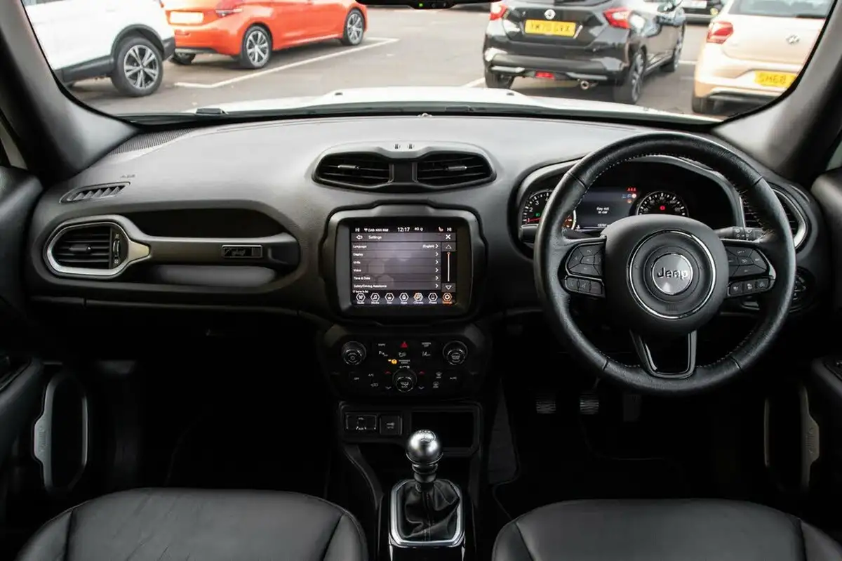 2021-jeep-renegade-10-gse-80th-anniversary-big-12