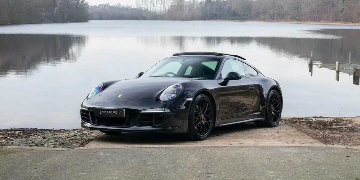 2015-porsche-911-38-carrera-gts-coupe-pdk-big-2
