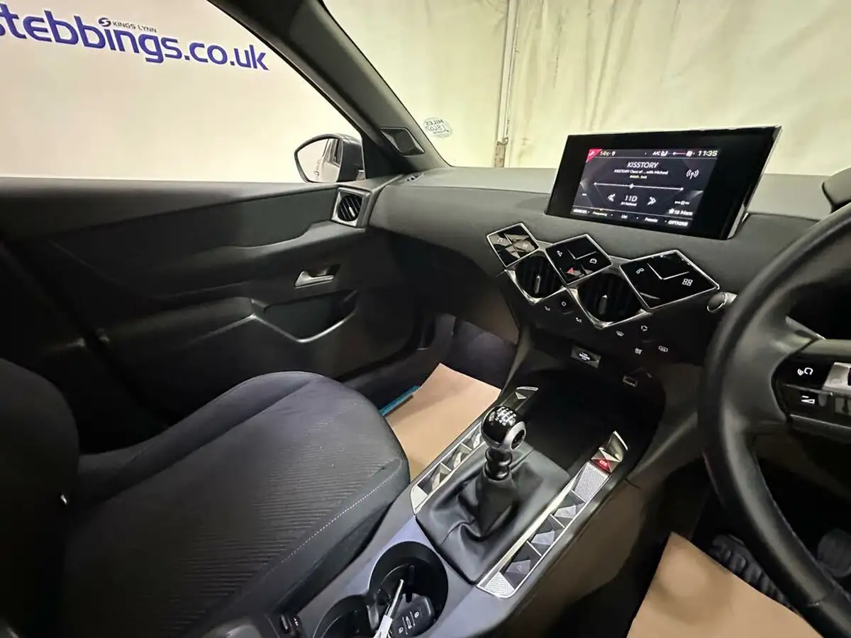 2021-ds-ds-3-crossback-12-puretech-elegance-big-15