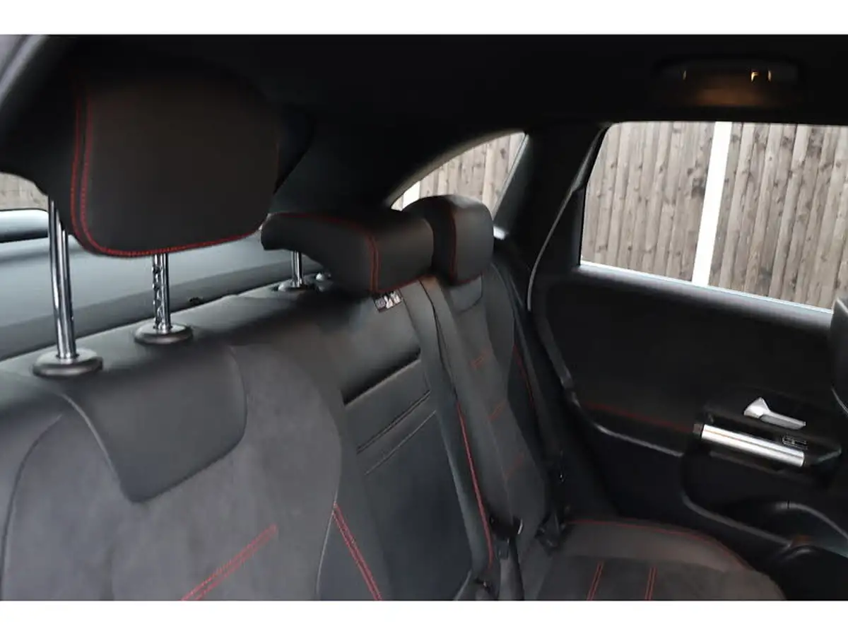 2021-mercedes-benz-b-class-13-b200-amg-line-executive-big-32