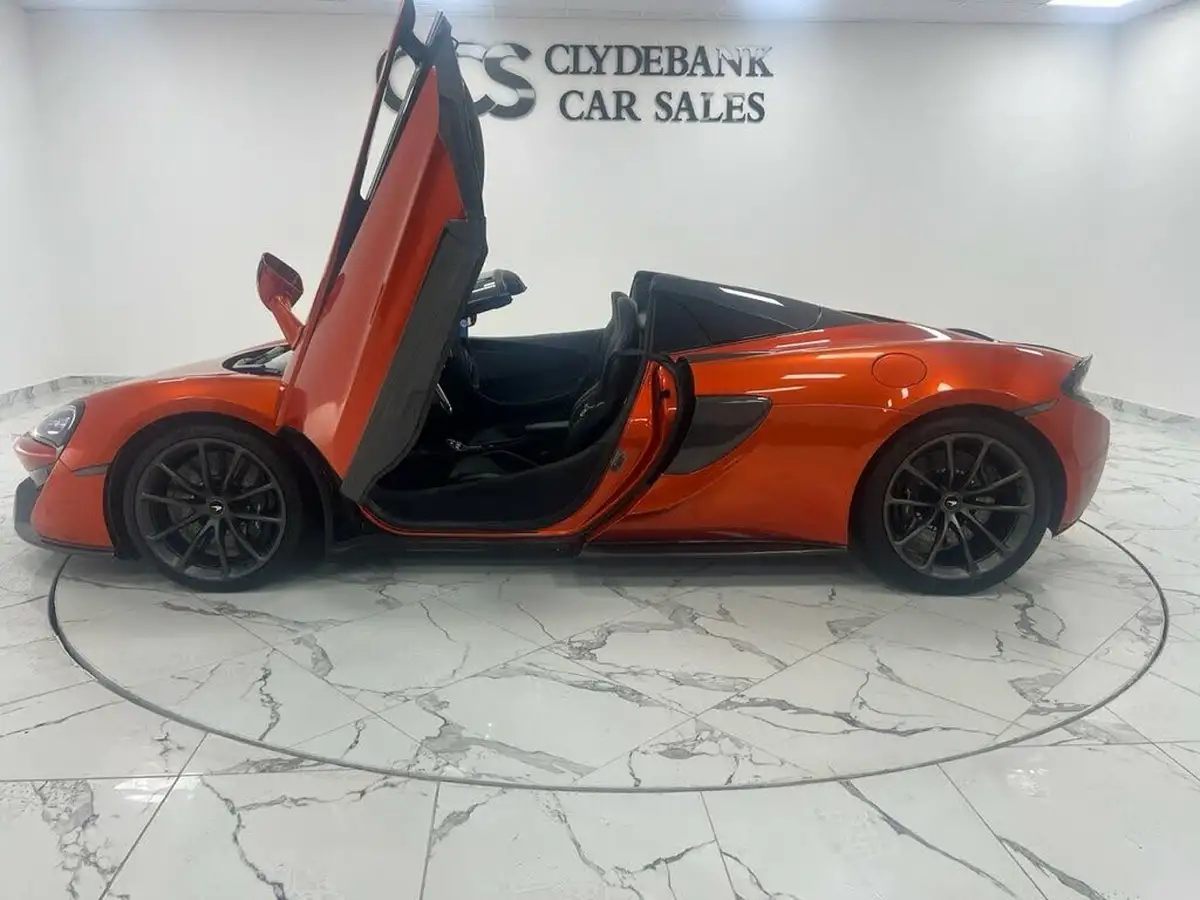 2019-mclaren-570s-38-coupe-big-32