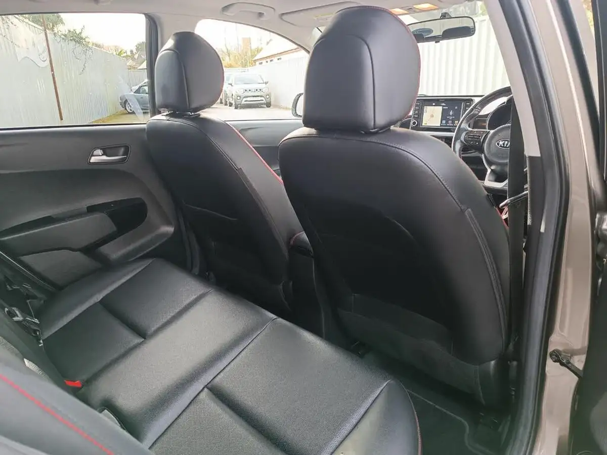 2018-kia-picanto-125-gt-line-s-big-10