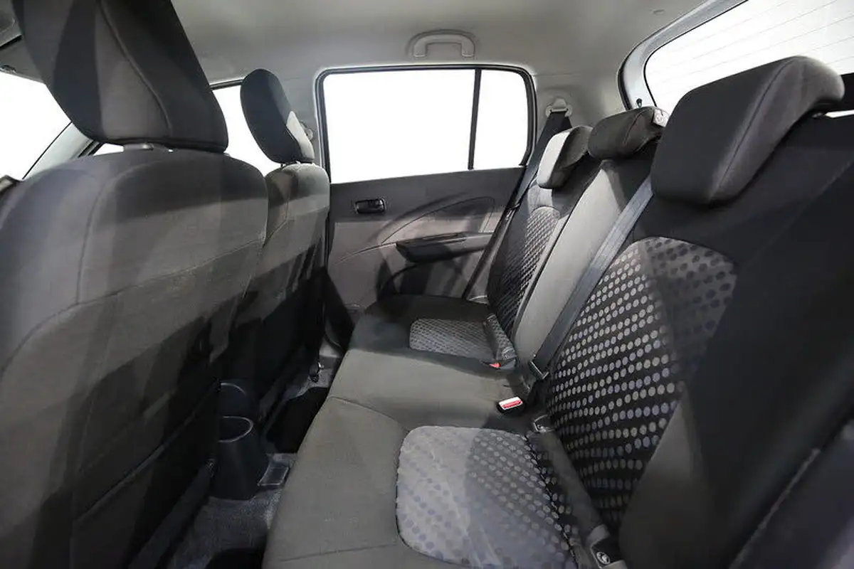 2018-suzuki-celerio-10-sz4-ags-big-27