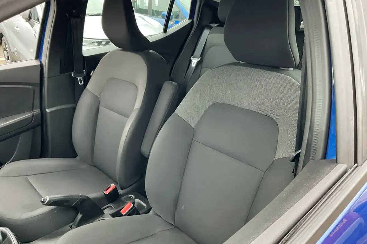 2021-dacia-sandero-10-tce-essential-90bhp-big-26