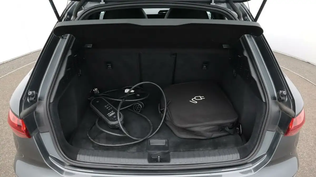 2021-audi-a3-14-45-tfsi-e-s-line-competition-big-17