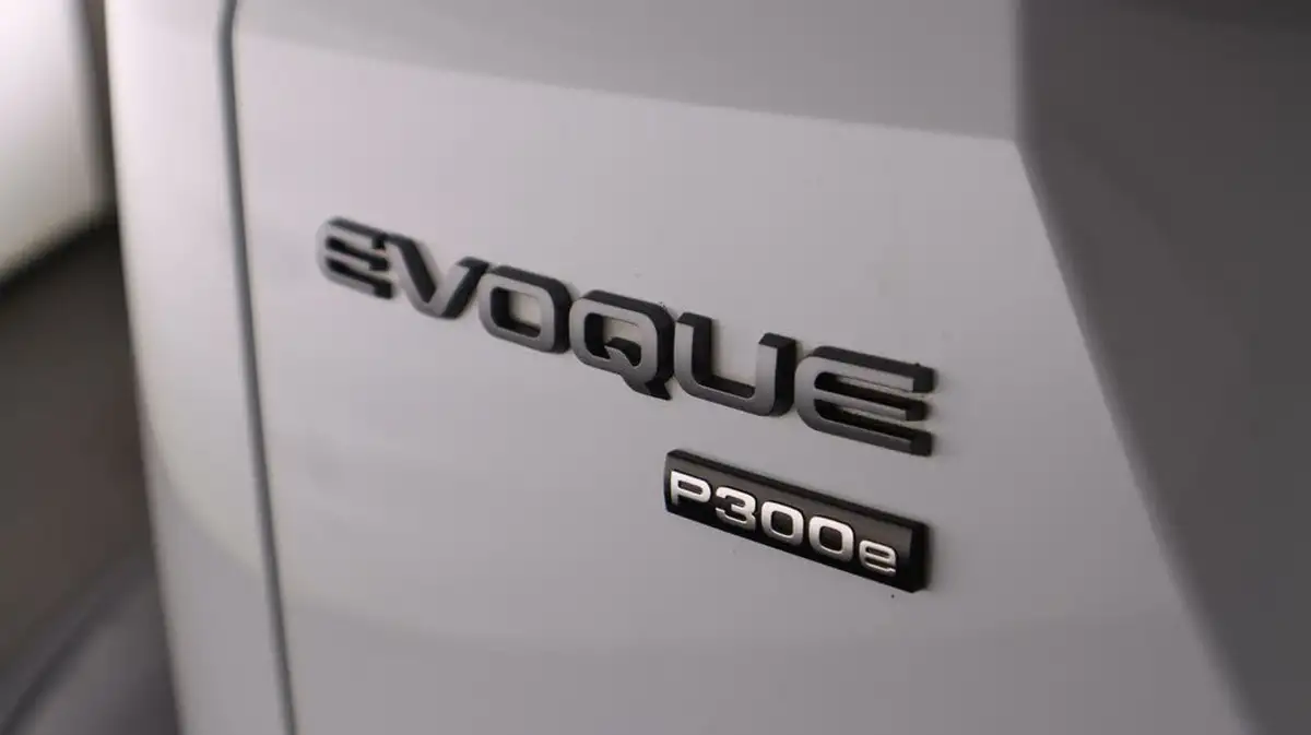 2022-land-rover-range-rover-evoque-15-p300e-r-dynamic-s-big-20