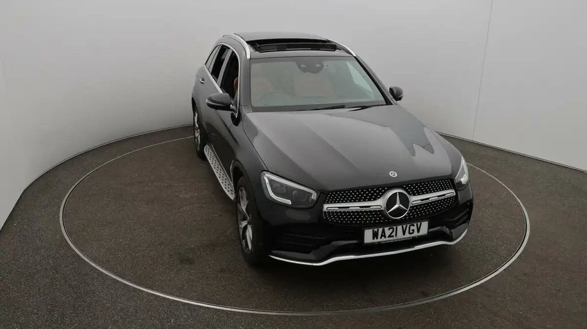 2021-mercedes-benz-glc-class-20d-glc300d-amg-line-premium-plus-245ps-station-wagon-5d-big-20