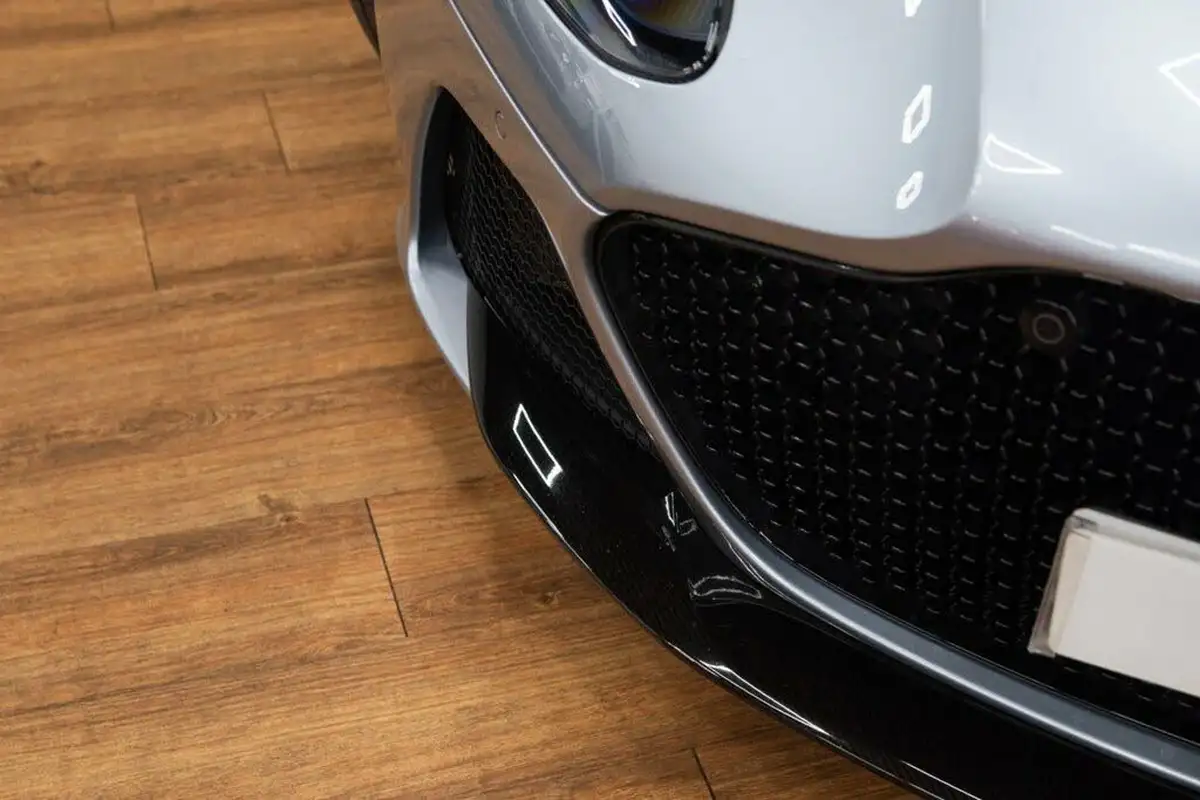 2019-aston-martin-dbs-52-v12-superleggera-big-10