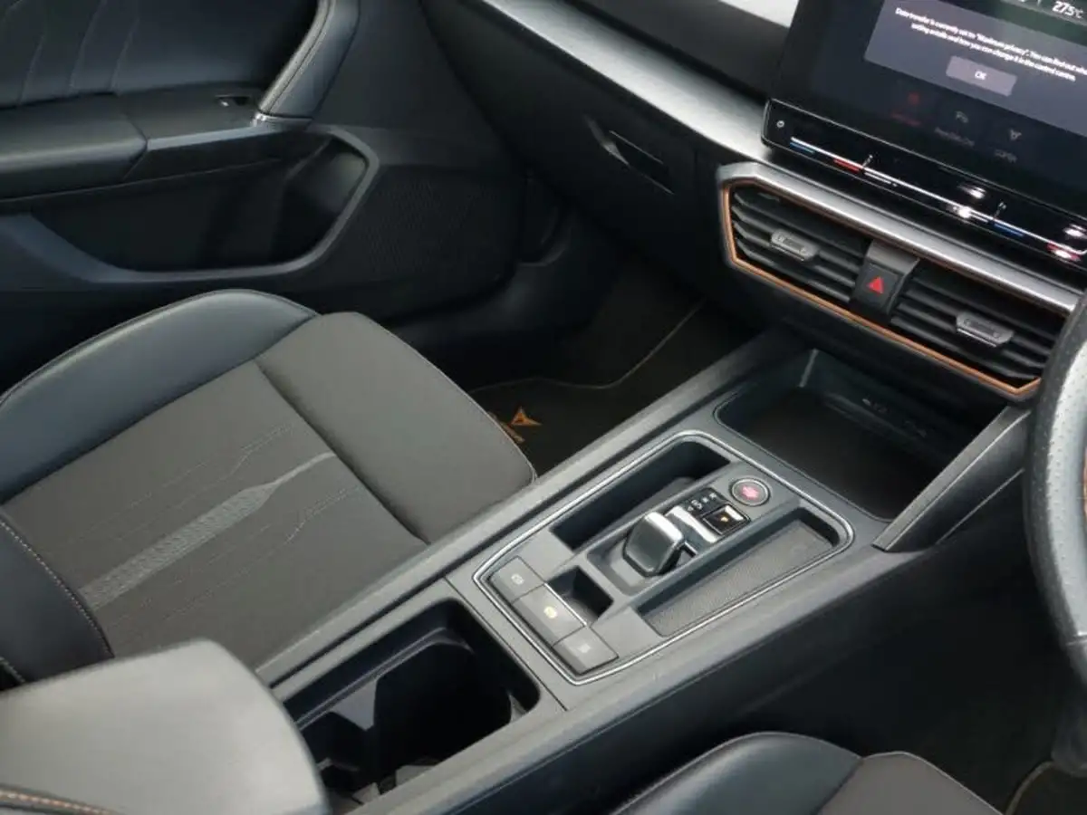 2022-cupra-leon-nf-20-tsi-vz2-245ps-hatchback-big-10
