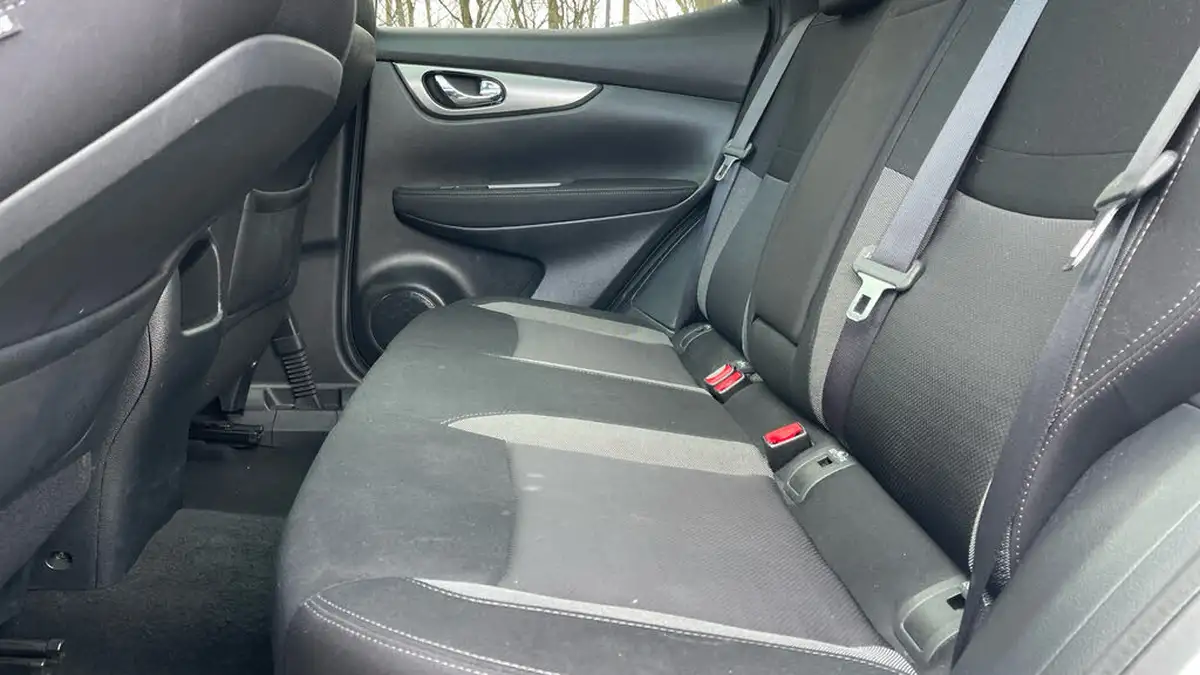 2018-nissan-qashqai-12-dig-t-n-connecta-big-13