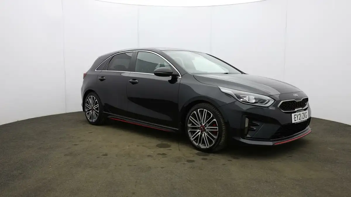 2021-kia-ceed-16-t-gdi-gt-dct-big-0
