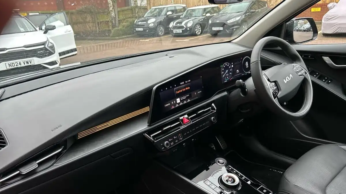 2023-kia-niro-ev-e-4-big-2
