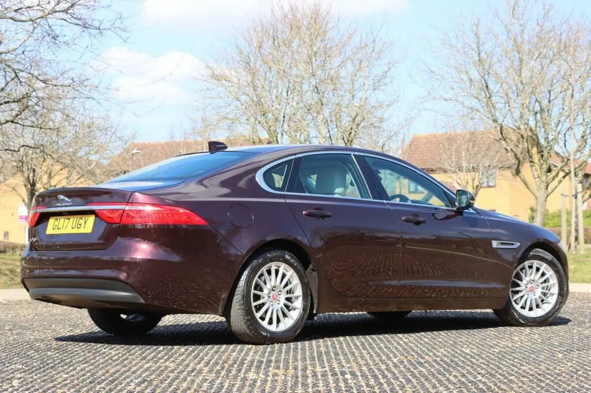 2017-jaguar-xf-20td-prestige-163ps-saloon-4d-1999cc-auto-big-13